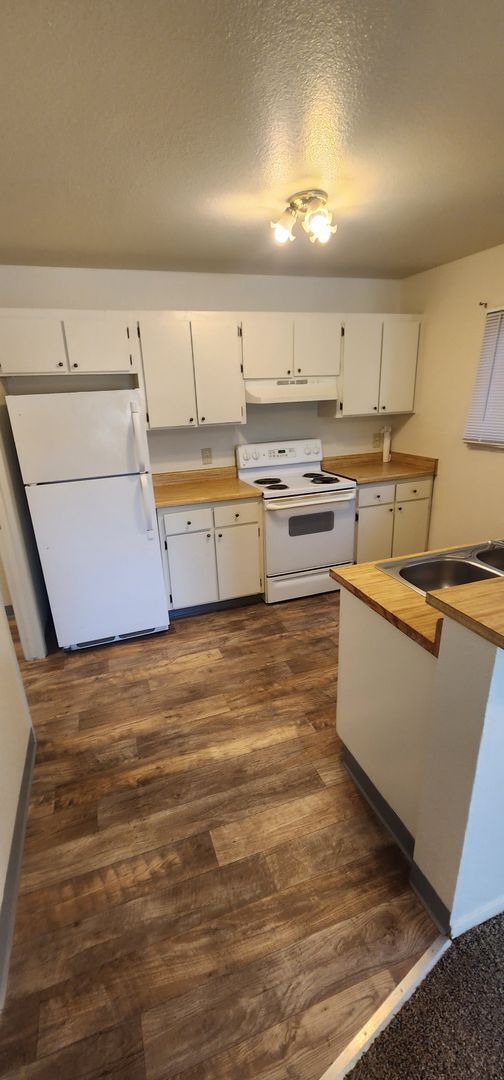 Foto del edificio - 2 Bedroom town home in Sparks! Coming Soon!