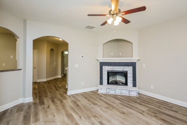 Building Photo - 1521 Lily Valley Dr