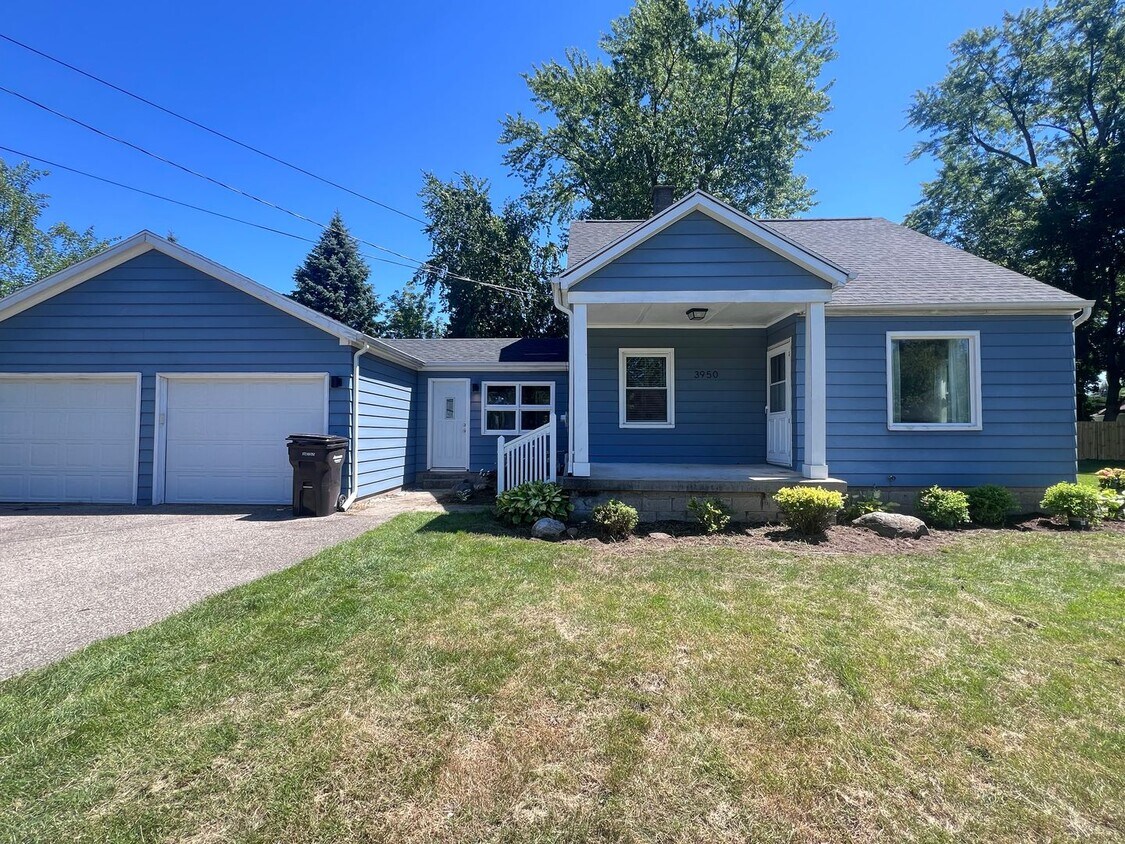 3950 Grape Ave NE, Grand Rapids, MI 49525 House Rental in Grand
