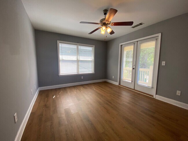 Building Photo - PRE-LEASING FOR AUGUST 2026!