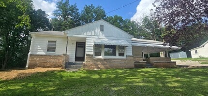 Building Photo - 2951 E Huron St