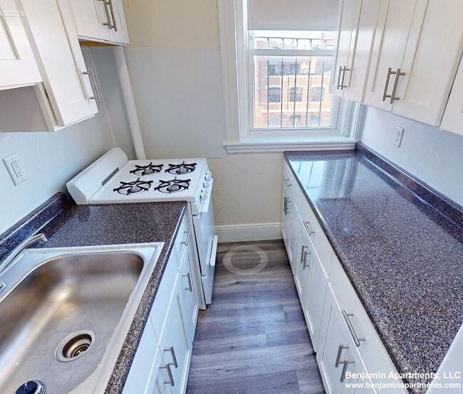 Building Photo - 1185 Boylston St