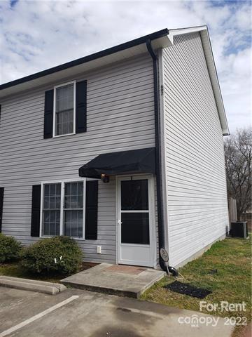 Foto principal - 607 Hillside St