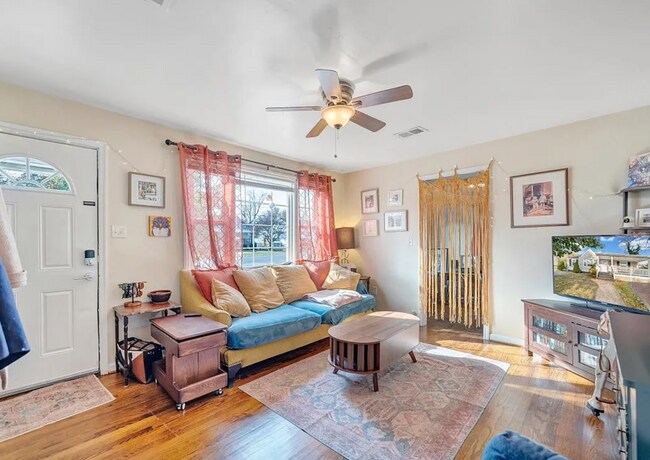 Foto del edificio - 2 Bedroom/1 Bath House