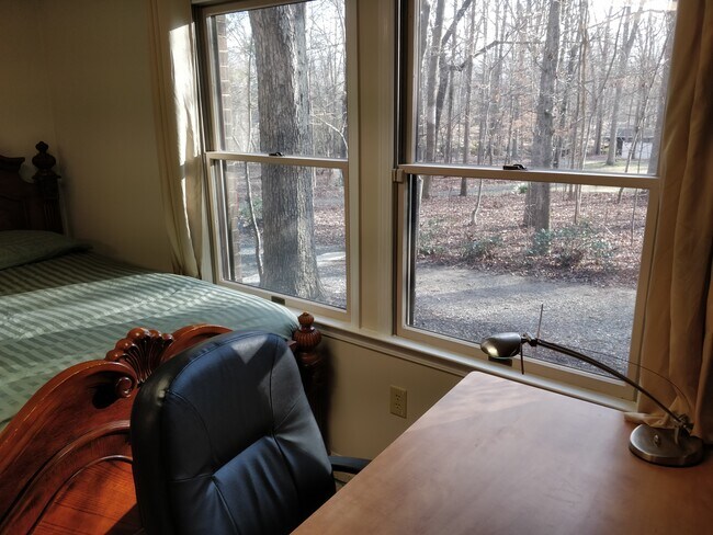 Foto del edificio - 2320 Carson Drive