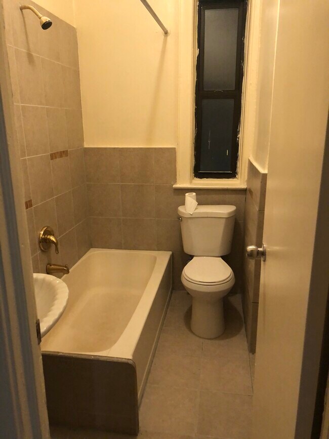 Foto del edificio - 4823 8th Ave
