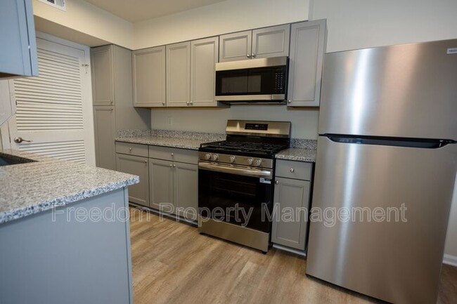 Foto del edificio - 8343 Irongate Way