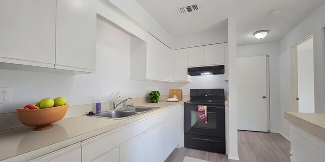 Foto del edificio - 1353 Westover St