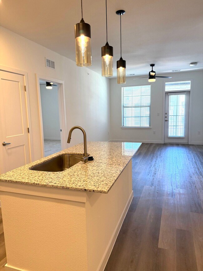 Foto del edificio - 13220 FM973