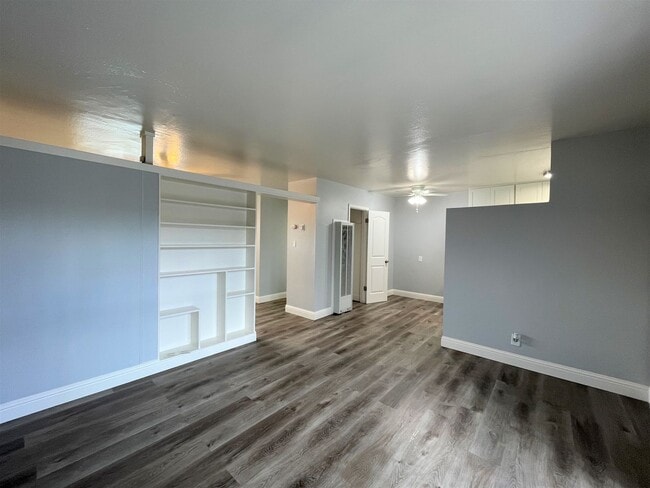 Interior Photo - Sunset Crossings at 3401 Balmoral Drive, S...