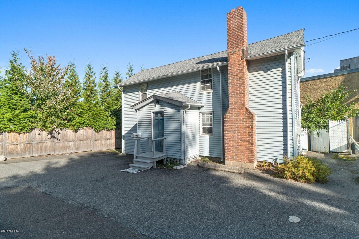 Primary Photo - 35 Spring St