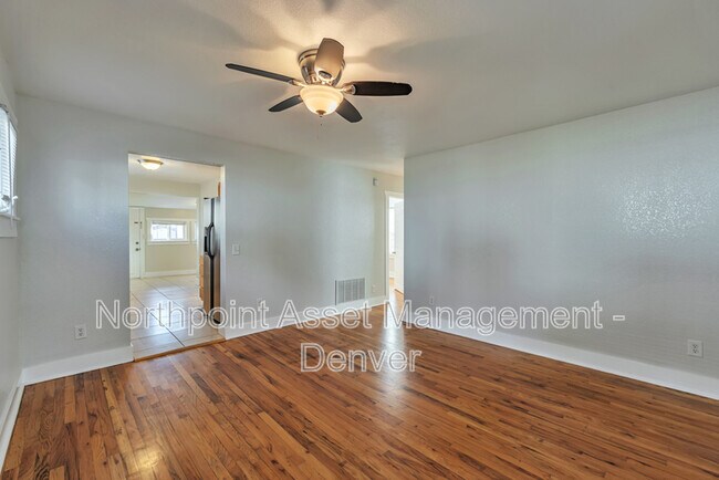 Building Photo - 1266 Osceola St