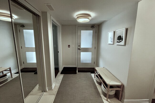 Photo du bâtiment - 2 Cove Ct