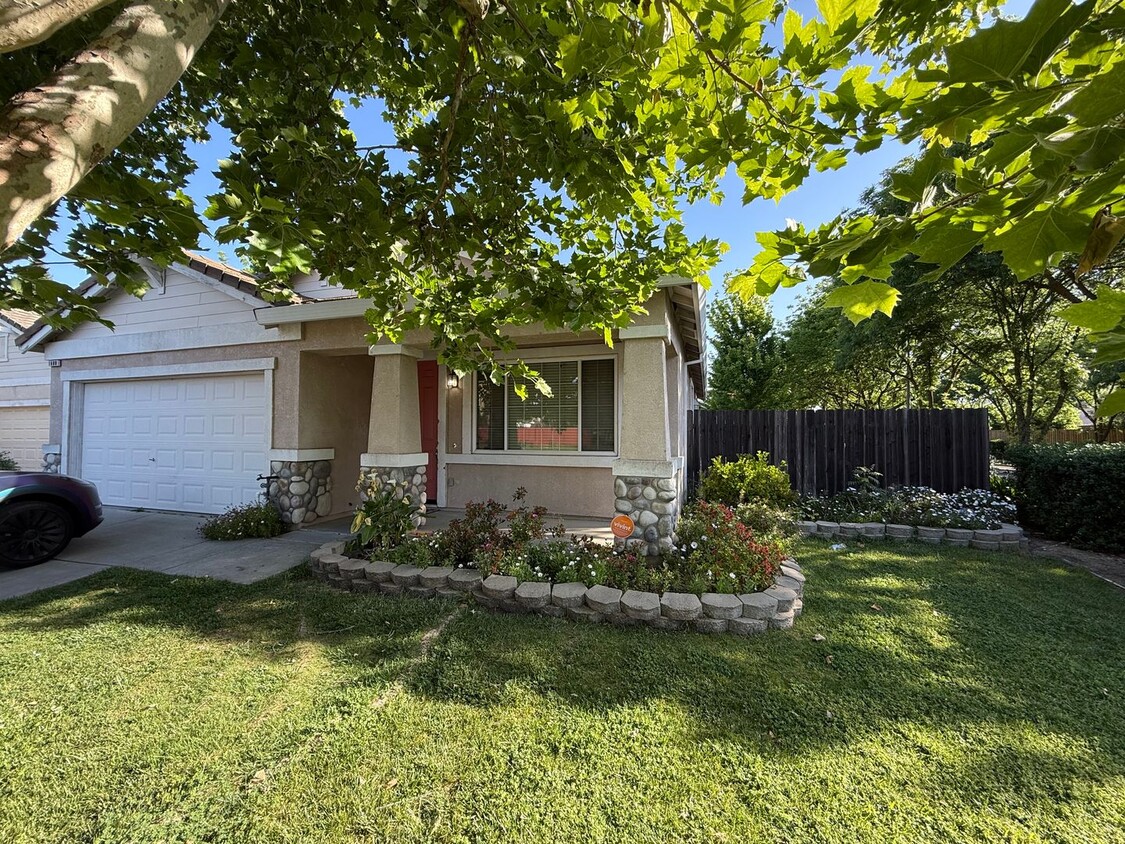 Foto principal - 1600 LemonTree Rd