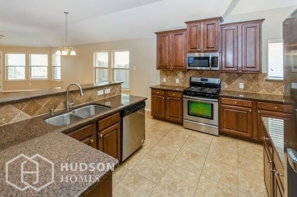 Building Photo - NOW AVAILABLE! - 905 Honey Locust Dr, Rock...