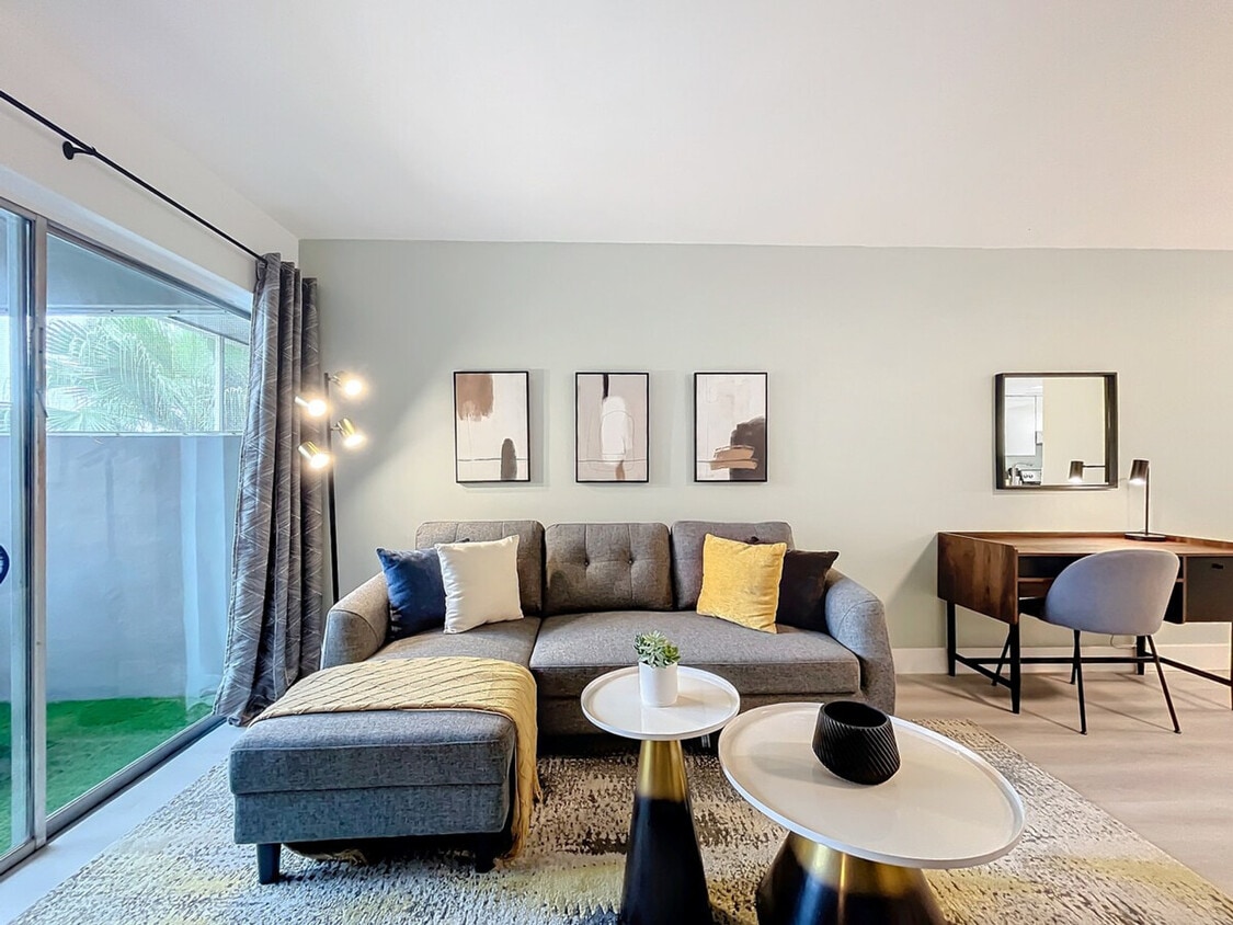 Foto principal - 1401 SE 15th St