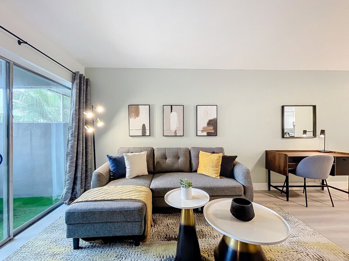 Primary Photo - 1401 SE 15th St