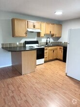 Building Photo - 316 E Brookside St