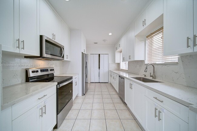 Building Photo - 16125 SW 147th St
