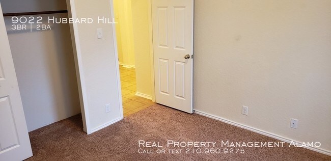Foto del edificio - 9022 Hubbard Hill