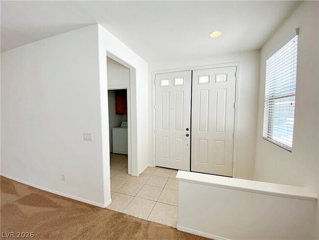 Foto del edificio - 682 Homewillow Ave