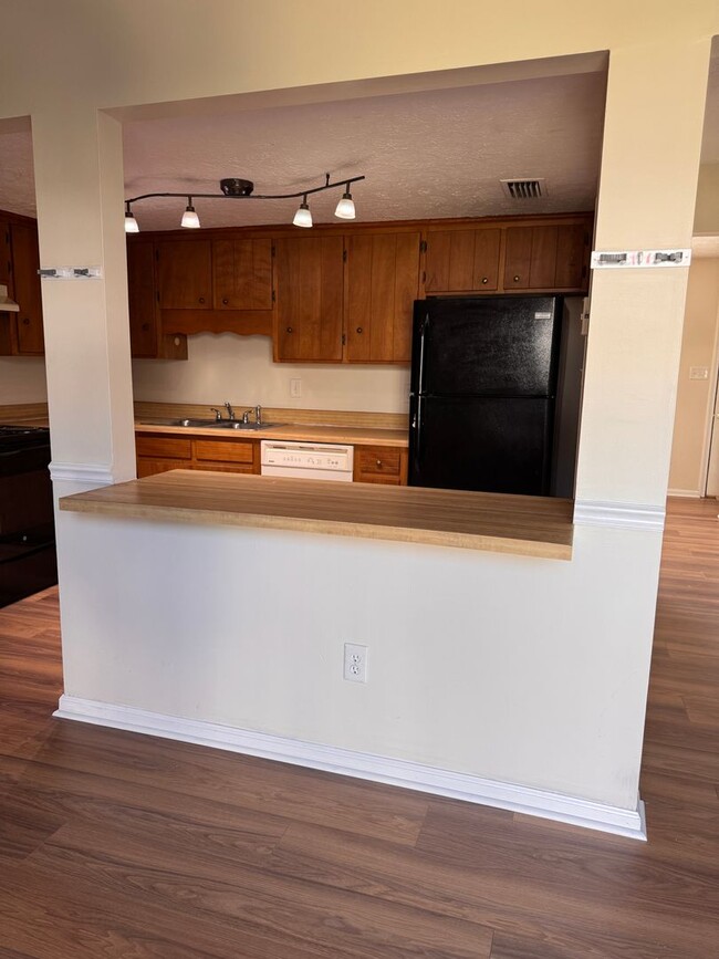 Foto del edificio - 3 Bedroom || 2.5 Bathroom Townhouse