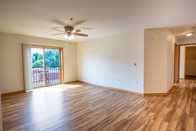 Foto del edificio - Washington Court Apartments