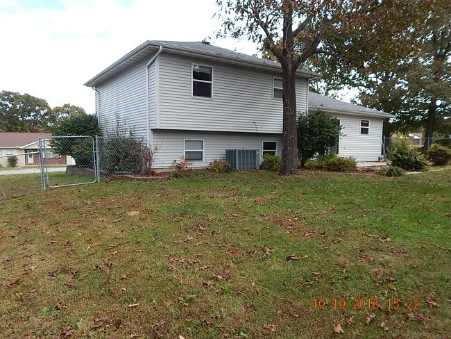 Foto del edificio - 20620 Sedalia Rd