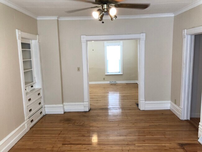 Foto del edificio - 24 W 12th Ave