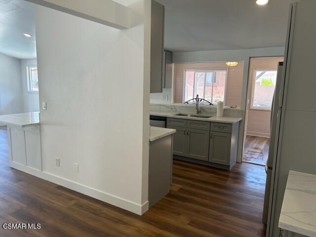 Foto del edificio - 17531 Lemarsh St