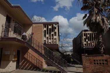 Building Photo - Globe Apartments
