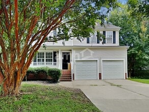 Building Photo - 102 Lake Bridge Ct