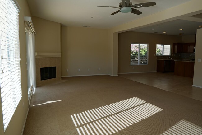Building Photo - 1207 Palmas Ridge