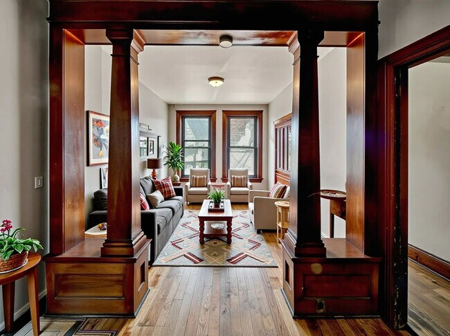 Foto del edificio - Large Four Bedroom In York!