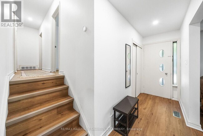 Building Photo - 1015 Willowdale Ave