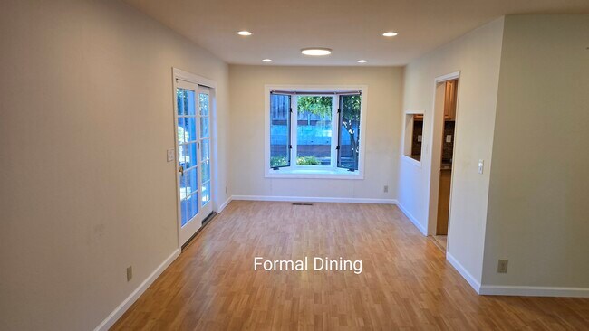 Foto del edificio - 4844 Westmont Ave