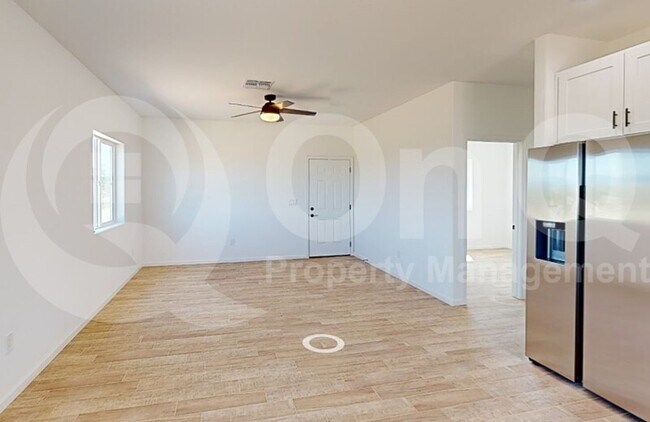 Foto del edificio - 80 W James L Sullivan St