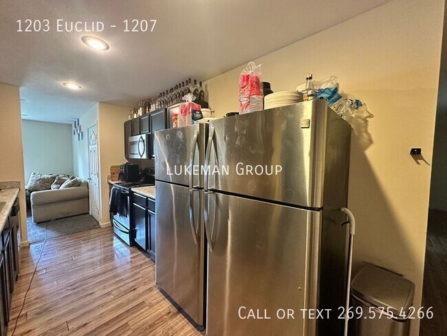 Foto del edificio - 1203 Euclid-1207