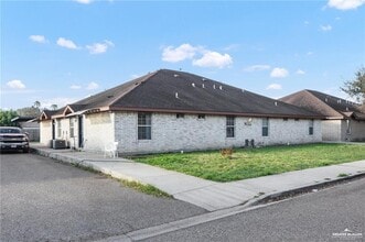 Building Photo - 18 W Prosperity Dr