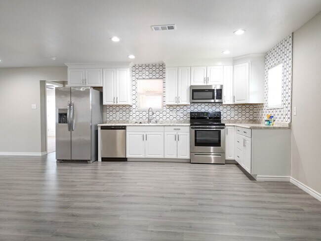 Foto del edificio - 1506 E 21st St