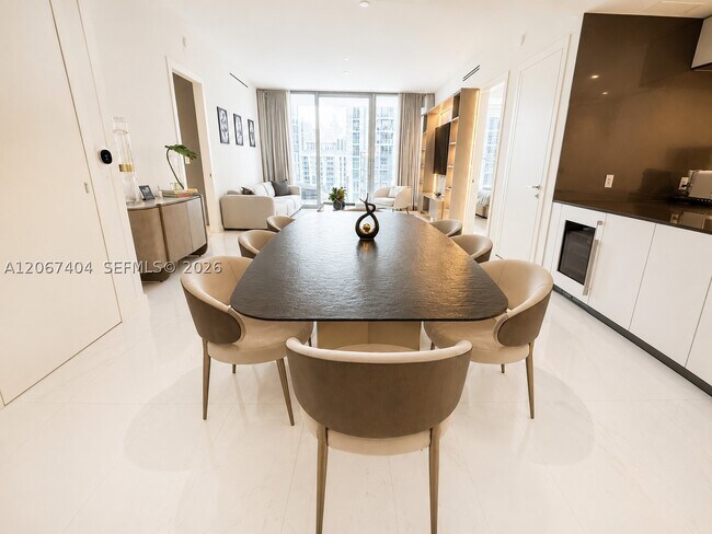 Building Photo - 300 Biscayne Blvd