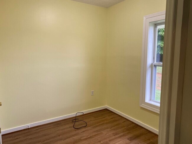 Foto del edificio - 1733 Spring Hill Rd
