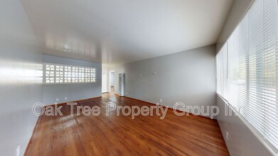 Building Photo - 2429-2429 Humboldt Ave