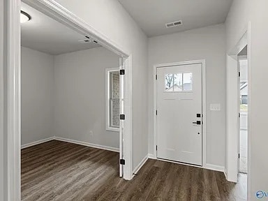 Building Photo - 113 Striker Ln