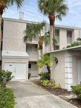 Building Photo - 437 Cerromar Ln