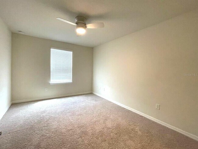 Building Photo - 9124 Hillcroft Dr