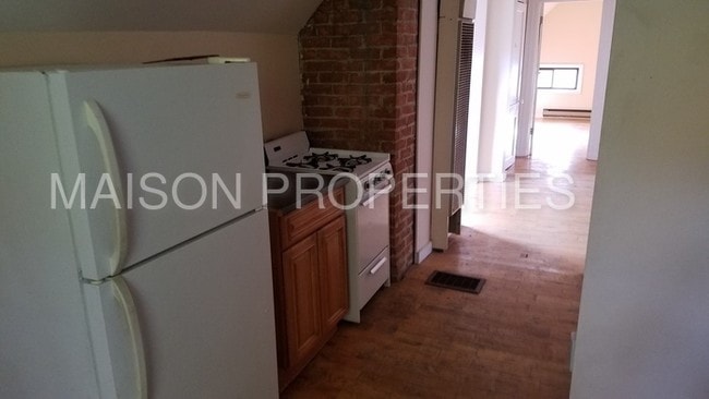 Building Photo - 439 MEIGS St