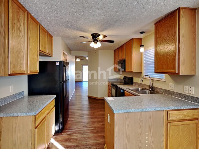 Foto del edificio - 3950 Boyer Ridge Dr