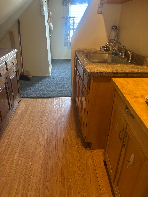 Building Photo - 615 Court St