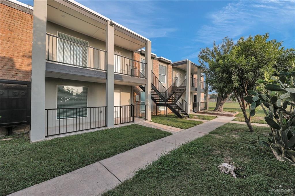 Foto principal - 1901 N Col Rowe Blvd